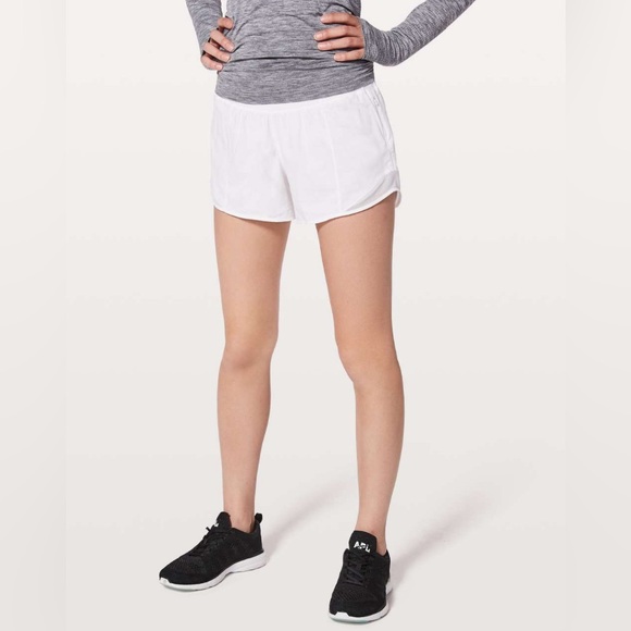 Lululemon Hotty Hot Short Size 10 - Picture 3 of 7